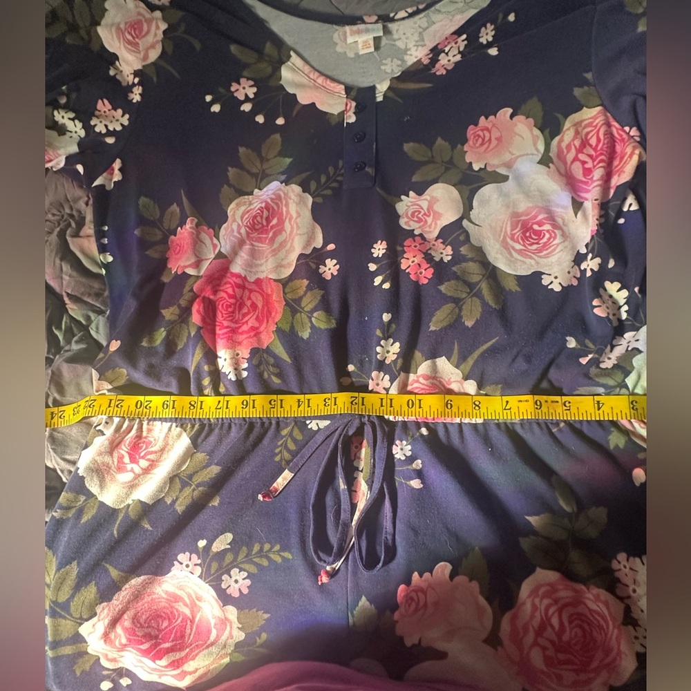 LulaRoe 3XL Xanthe Beautiful Floral on Navy - Picture 5 of 6